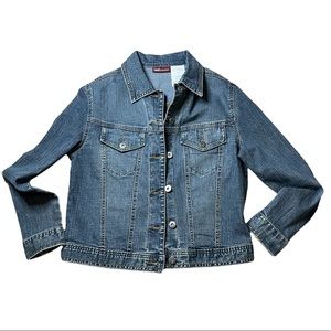 Lee Riveted distressed denim trucker jacket size small‎